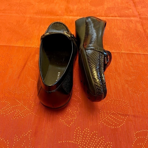 Etienne Aigner Faux Snakeskin Emry Loafers 6.5 - Picture 11 of 13